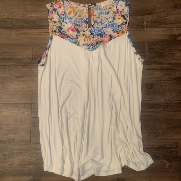 Tank! Never worn - Picture 1 of 1